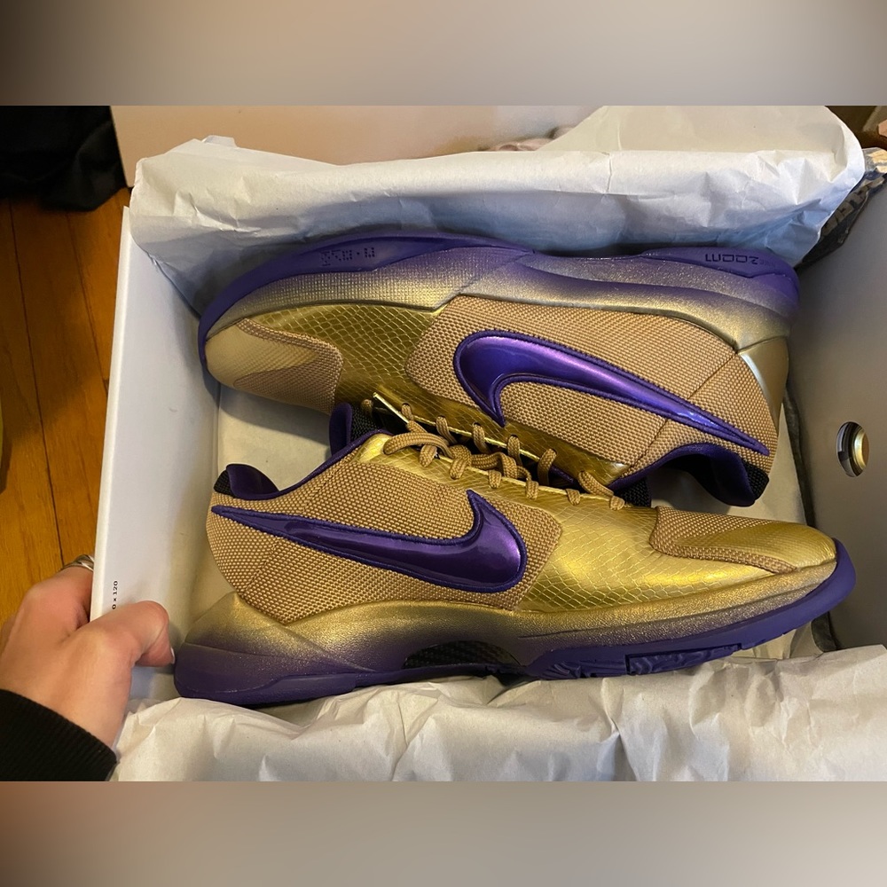 BRAND NEW SIZE 11- Nike Kobe 5 Protro Undefeated Hall of Fame